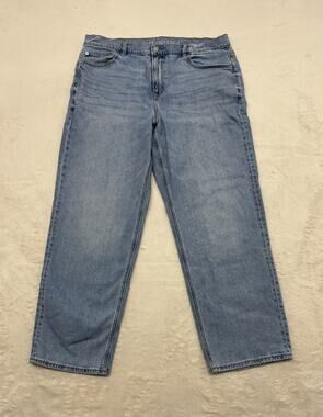 American Eagle Women’s Strigid Mom Jeans Light Wash High Rise Stretch Size 16